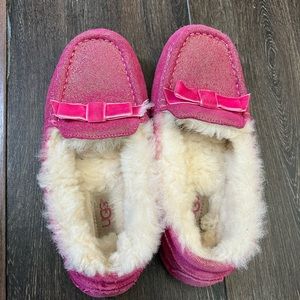 Ugg Mocassin Slipper Size 3